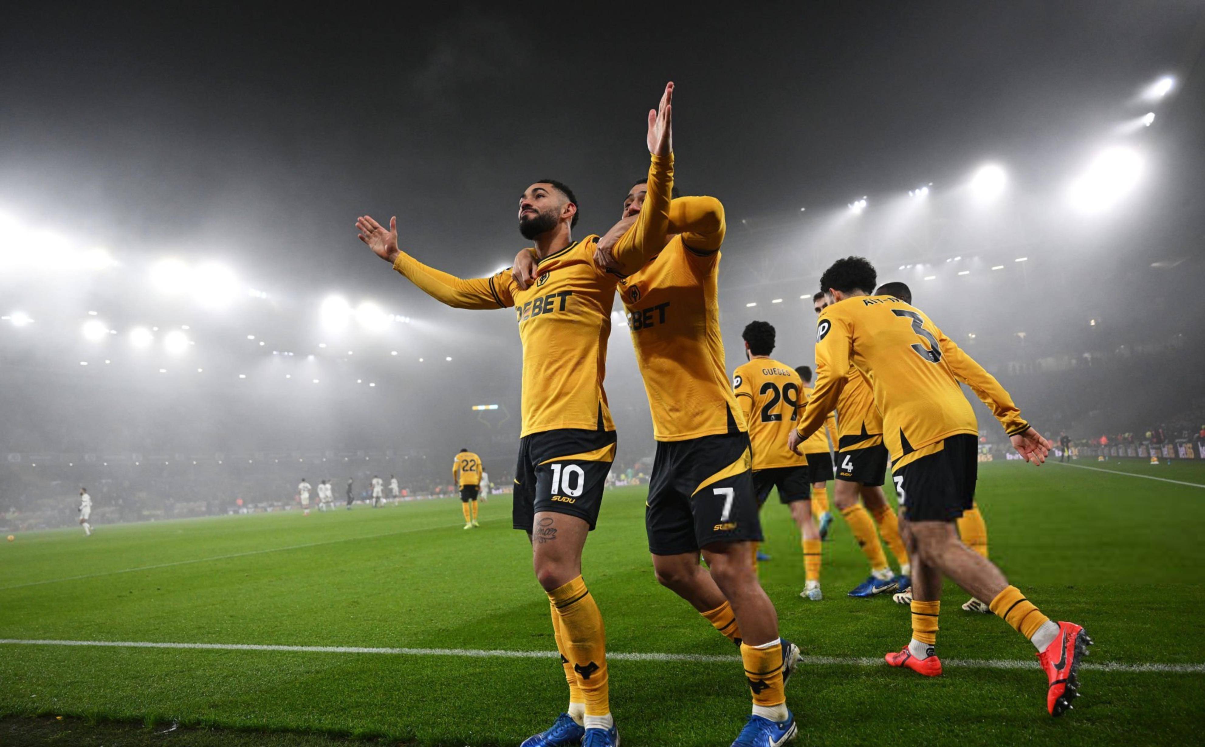 曼联客场力挫对手，士气飙升