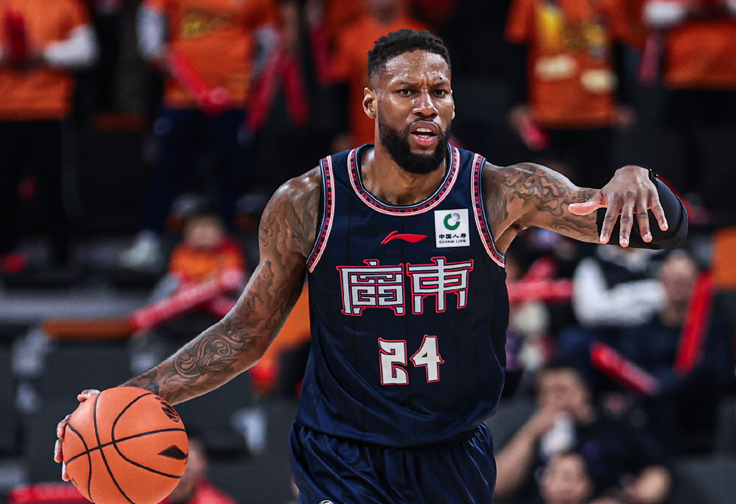 北控男篮英雄无敌，雄起南下继续征战