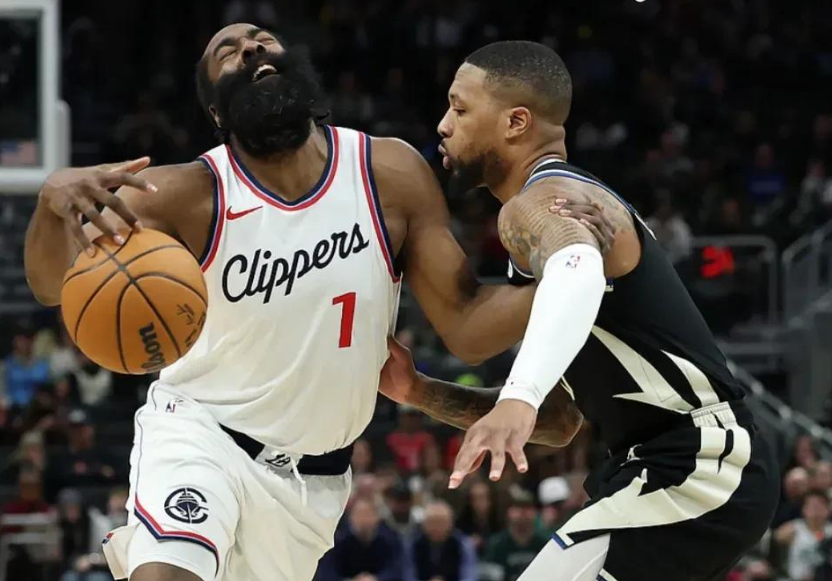  莱万多夫斯基在快船比赛中逆转，赛事规则更新引发热议！